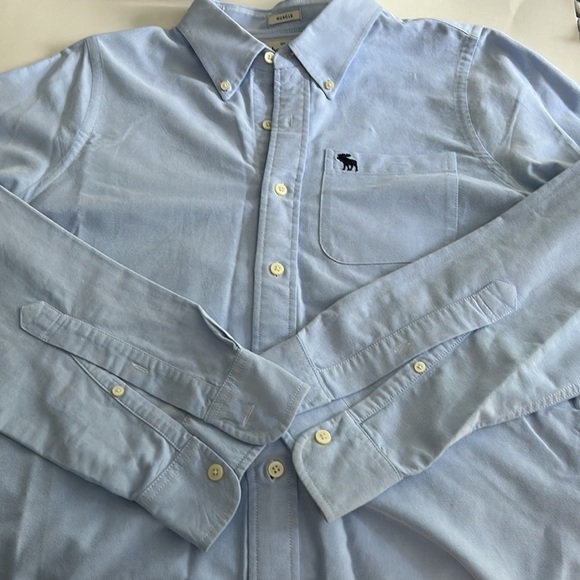 Abercrombie & Fitch 100% Cotton Muscle Button Down Shirt - Picture 6 of 9